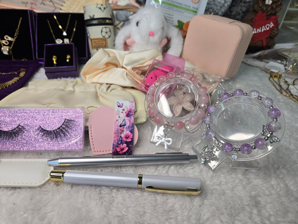 🌙 Luna Relics Premium Treasure Box #7