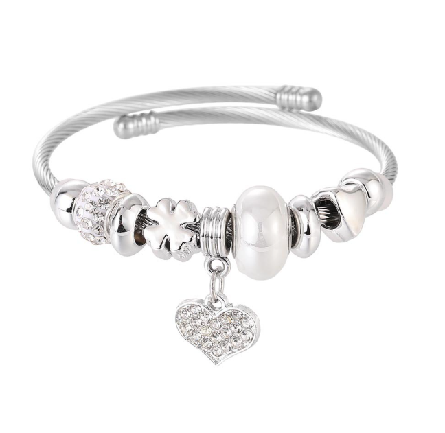 Crystal Heart Charm Bracelet – Adjustable Silver Bangle (Multiple Colors)