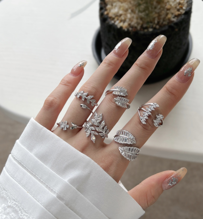 Moonbeam Mini 5-Bag Mystery Scoop - MIN OF 8 ITEMS