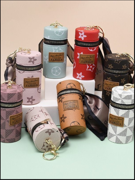 Luxe Mini Pouch Keychain – Travel Size Case with Zipper (PU Leather)