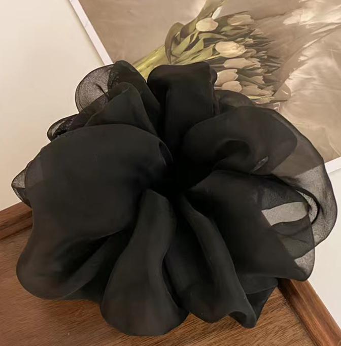 Luxe Oversized Organza Scrunchies – Lightweight & Elegant Hair Ties