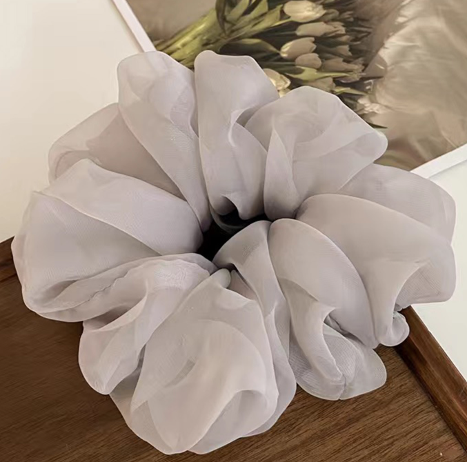 Luxe Oversized Organza Scrunchies – Lightweight & Elegant Hair Ties