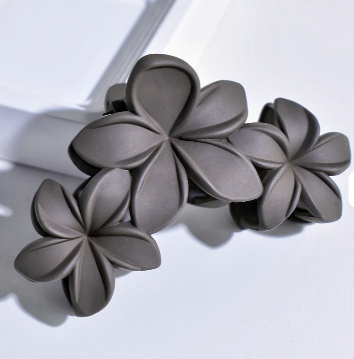 Small Floral Claw Clip – Matte Flower Hair Clip (Multiple Colors)