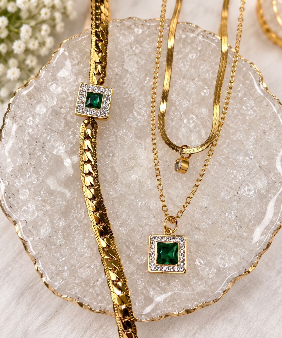 Emerald Elegance Necklace & Bracelet Set