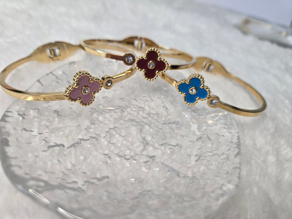 Enchanted Clover Gold Bangle